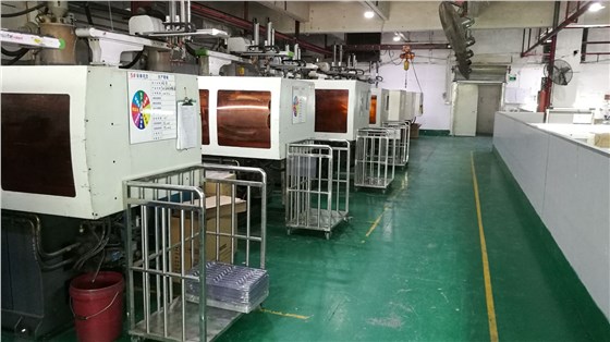 博腾纳&mdash;耳机塑料外壳,电子塑料配件,蓝牙耳机注塑加工厂家