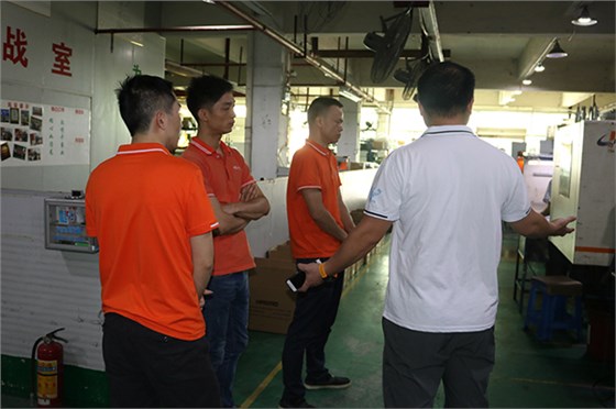 如何找到一家适合自己的蓝牙耳机模具厂？