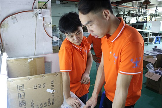 找高品质蓝牙耳机模具厂&mdash;&mdash;博腾纳是您的不二之选