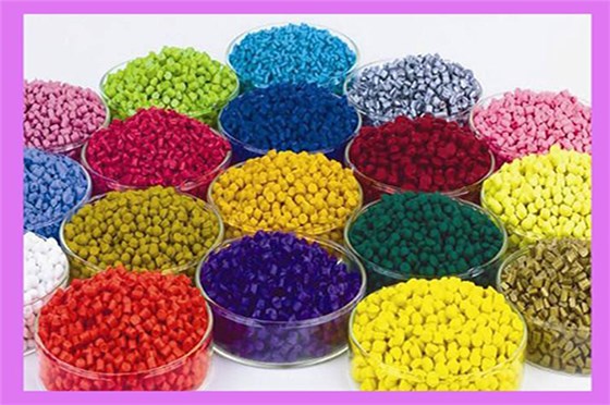 定制高品质模具？来博腾纳塑胶模具厂