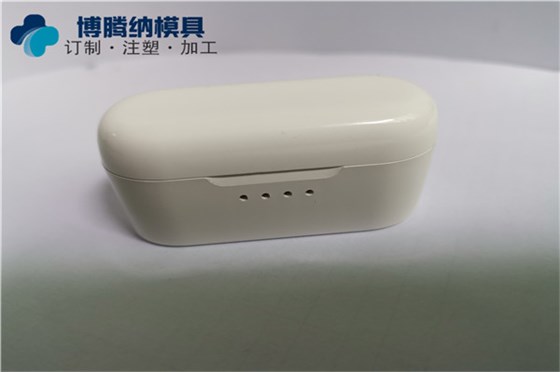 塑胶模具制造厂&mdash;&mdash;博腾纳给您更优质的模具产品