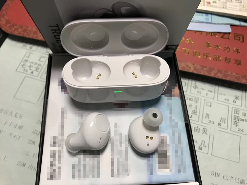 博腾纳科技&mdash;蓝牙耳机模具