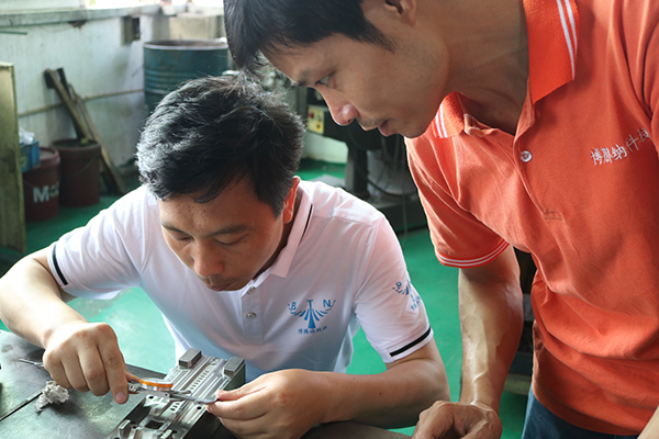 注塑模具制造厂&mdash;&mdash;博腾纳品质铸就实力