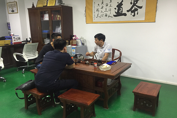 电子产品开模，就找深圳精密塑胶模具厂！