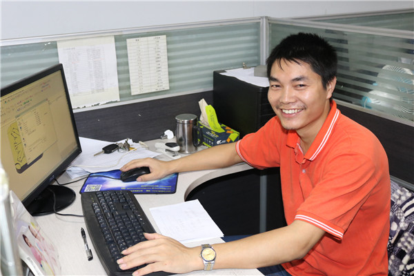 塑胶模具厂&mdash;&mdash;博腾纳更愿倾心为您服务