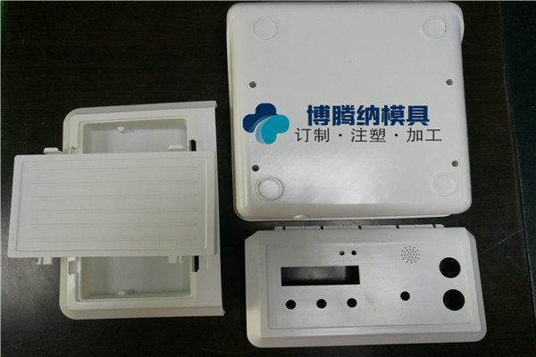 找模具加工厂，博腾纳快速反应为您解决问题