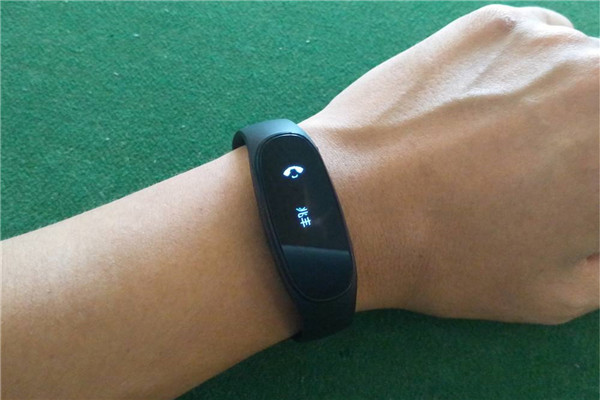 找博腾纳塑胶模具厂定制手环模具，物超所值